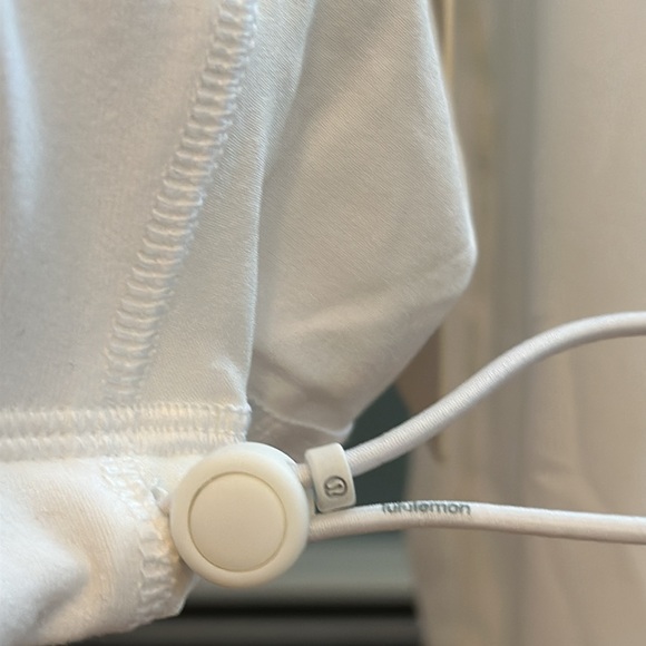 NEW w/tags - lululemon Define Relaxed-fit Jacket *Luon *FLASH SALE* - Picture 6 of 10